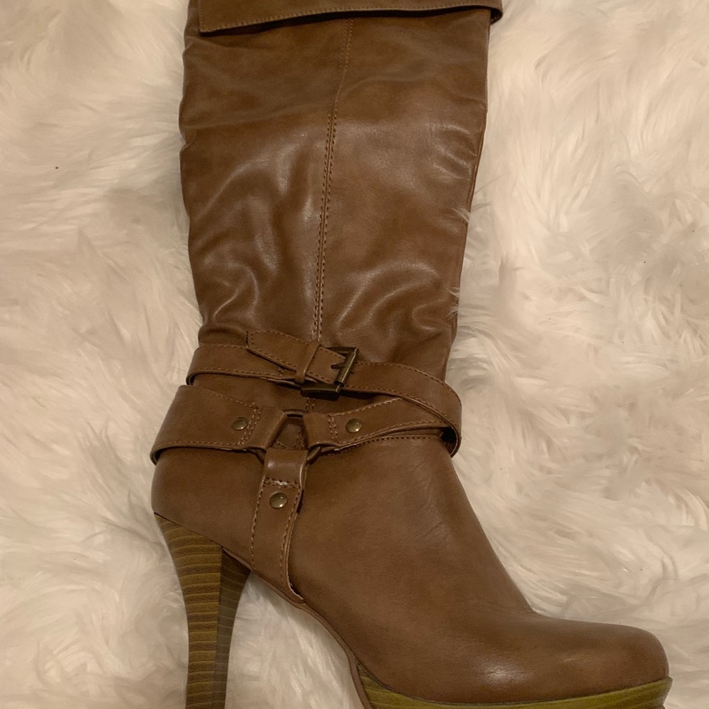 Beautiful boot brown - Picture 2 of 2